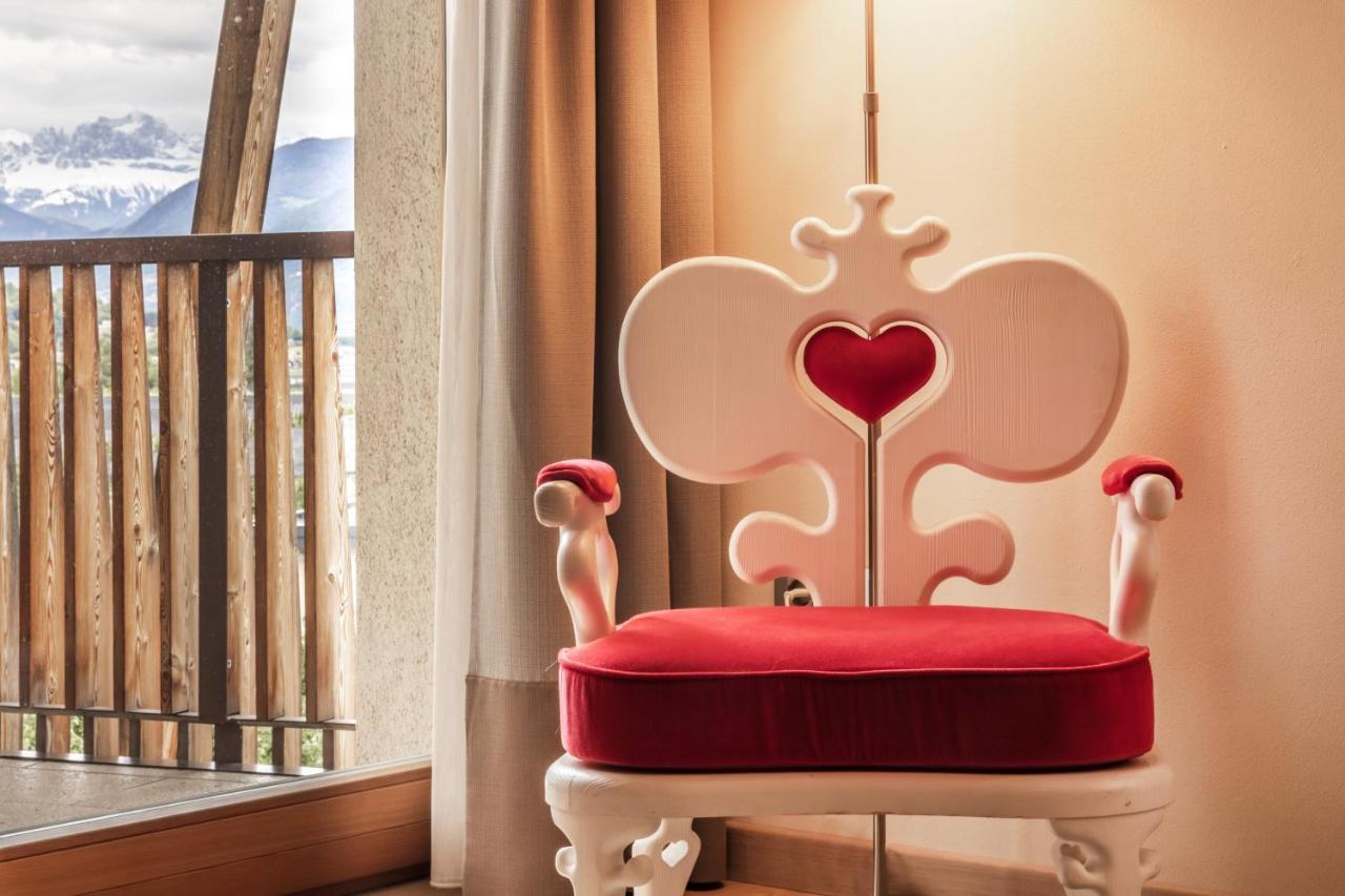 Art & Design Hotel Napura Terlano Ngoại thất bức ảnh
