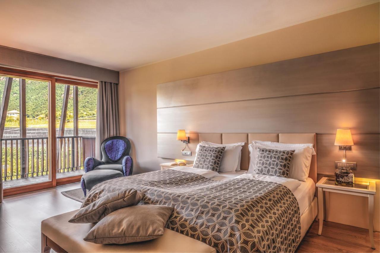Art & Design Hotel Napura Terlano Ngoại thất bức ảnh