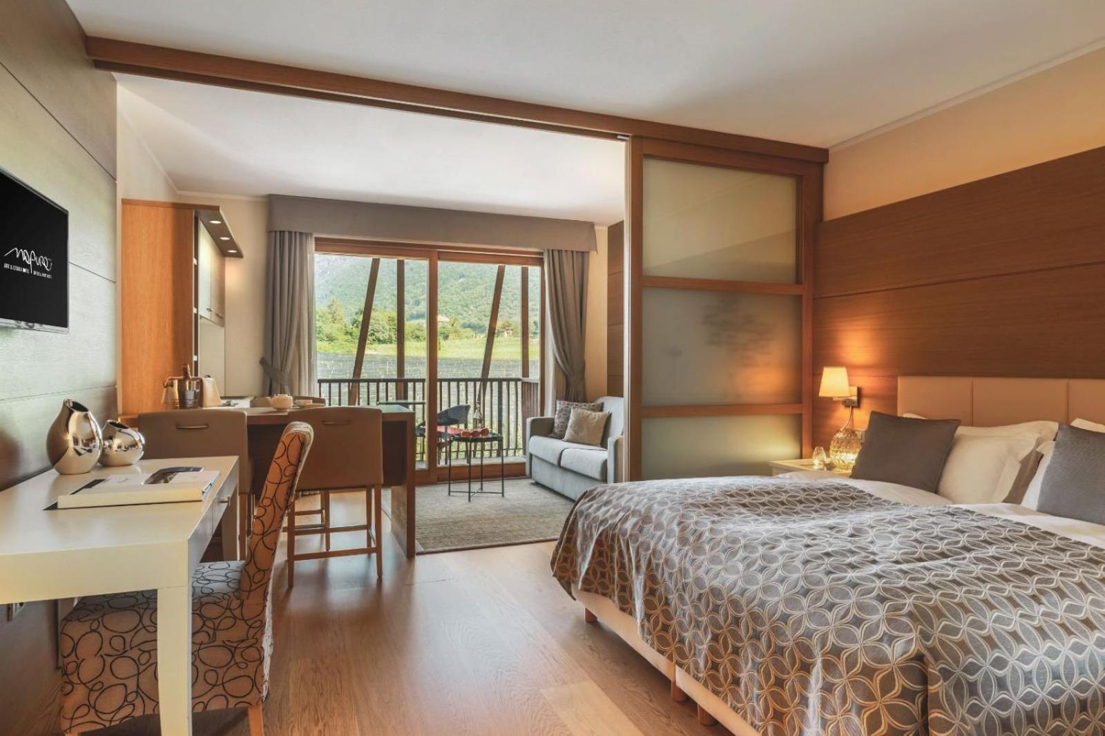 Art & Design Hotel Napura Terlano Ngoại thất bức ảnh